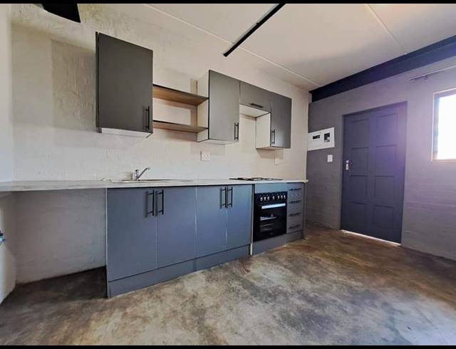 1 BEDROOM PROPERTY TO RENT IN BULT WEST